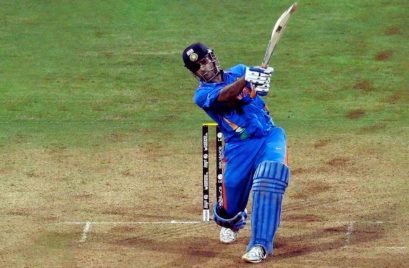 Happy Birthday Dhoni: 44 साल के हुए धोनी, ना शोर, ना दिखावा..जाने Dhoni के वो बड़े फैसले जिसने सबकुछ बदल दिया 3 Happy Birthday Dhoni: विश्वकप का वो यादगार छक्का
