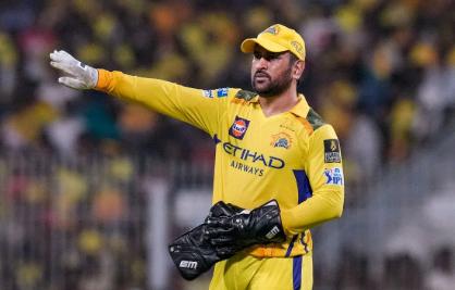 Happy Birthday Dhoni: 44 साल के हुए धोनी, ना शोर, ना दिखावा..जाने Dhoni के वो बड़े फैसले जिसने सबकुछ बदल दिया 1 Happy Birthday Dhoni: बड़े फैसलों ने बनाया चैंपियन
