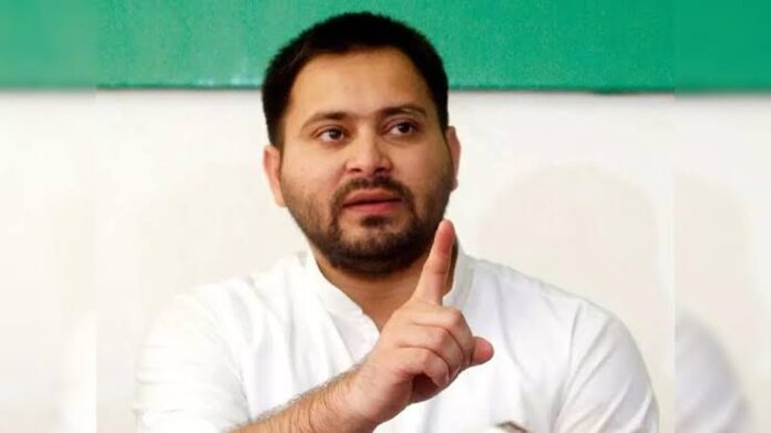 df Bihar Politics News: तेजस्वी यादव का केंद्र और नीतीश सरकार पर हमला, बोले–