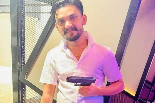 js (1) Jharkhand News: गैंगस्टर मयंक सिंह को अजरबैजान से भारत लाया गया, ATS ने की कड़ी सुरक्षा में गिरफ्तारी