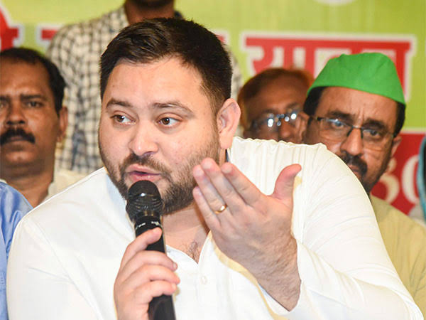 js बेसुध और थके हुए मुख्यमंत्री की...कानून व्यवस्था पर Tejaswi Yadav ने सरकार पर बोला हमला