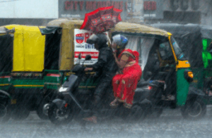 Jharkhand Weather Alert: झारखंड में भारी बारिश का अलर्ट, 12 जिलों में चेतावनी जारी